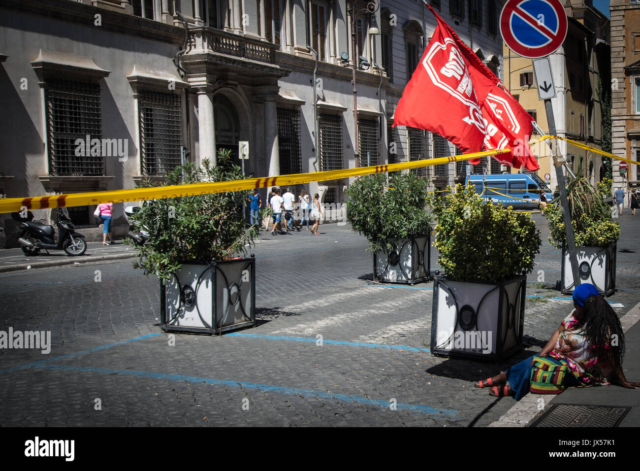 Street children rome italy hi-res stock photography and images - Alamy