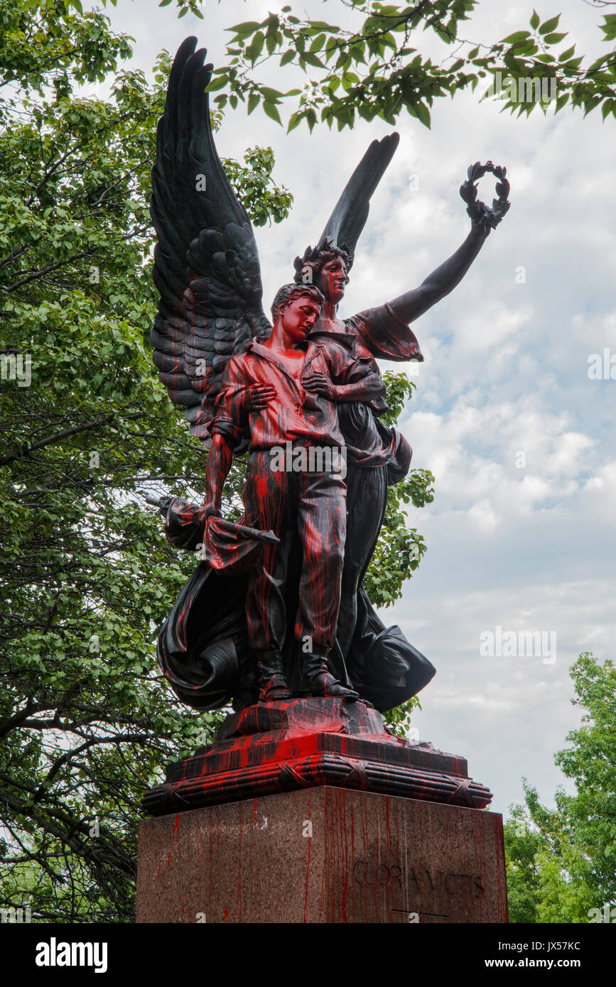 Baltimore, USA. 14th Aug, 2017. Confederate monument in Baltimore vandalized with red paint after anti white supremacy march.This is one of 4 monuments in Baltimore recommended for removal by a Special Commission to Review Baltimore's Public Confederate Monuments, appointed by the former Baltimore mayor Stephanie Rawlings Blake in 2015. Credit: Picture Architect/Alamy Live News Stock Photo