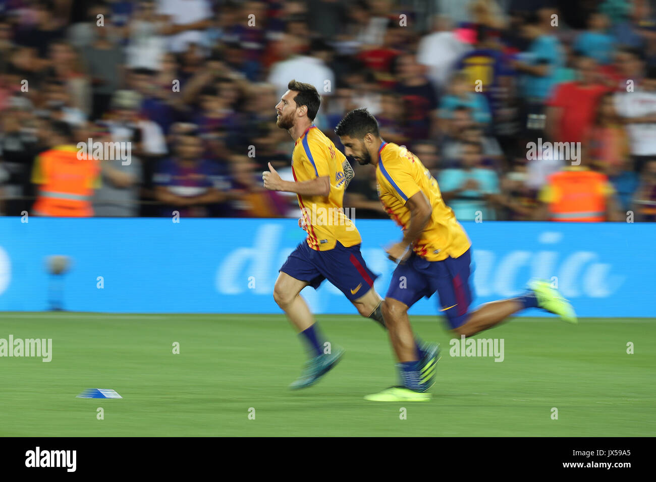 Barcelona, Spain. 13th Aug, 2017. LIONEL MESSI of FC Barcelona warms up ahead of the Spanish Super Cup football match between FC Barcelona and Real Madrid on August 13, 2017 at Camp Nou stadium in Barcelona, Spain. Credit: Manuel Blondeau/ZUMA Wire/Alamy Live News Stock Photo