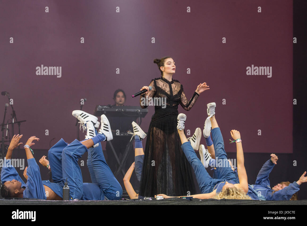 San Francisco, California, USA. 13th Aug, 2017. LORDE (ELLA MARIJA LANI ...