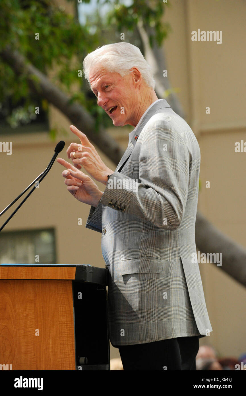 President Bill Clinton gives speech Hillary Clinton campaign rally ...