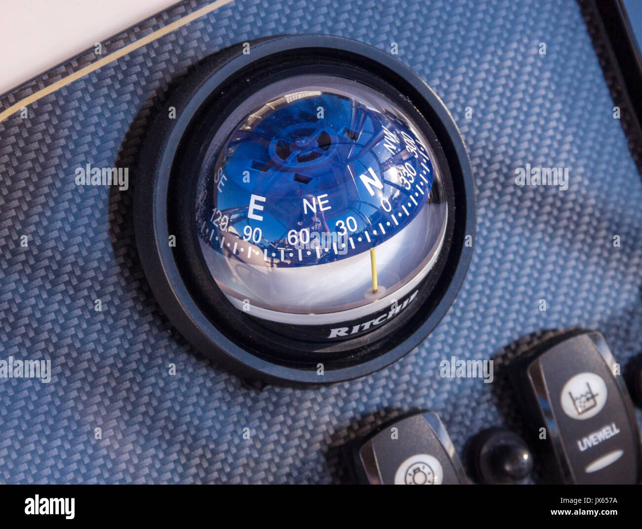 Boat compass hires stock photography and images Alamy