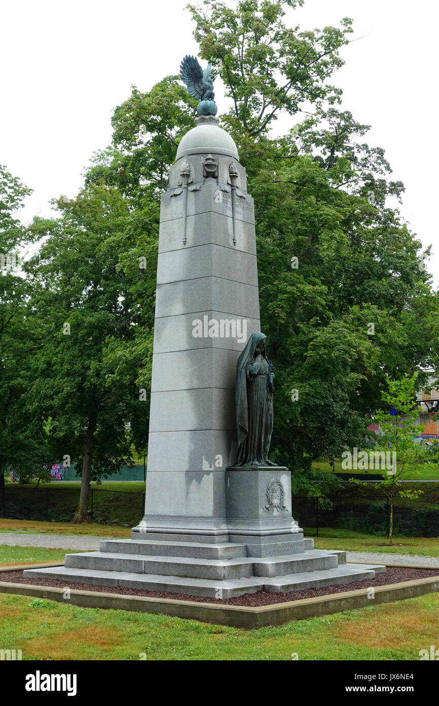 Soldiers Monument by Frederick Wellington Ruckstull, sculpted 1922