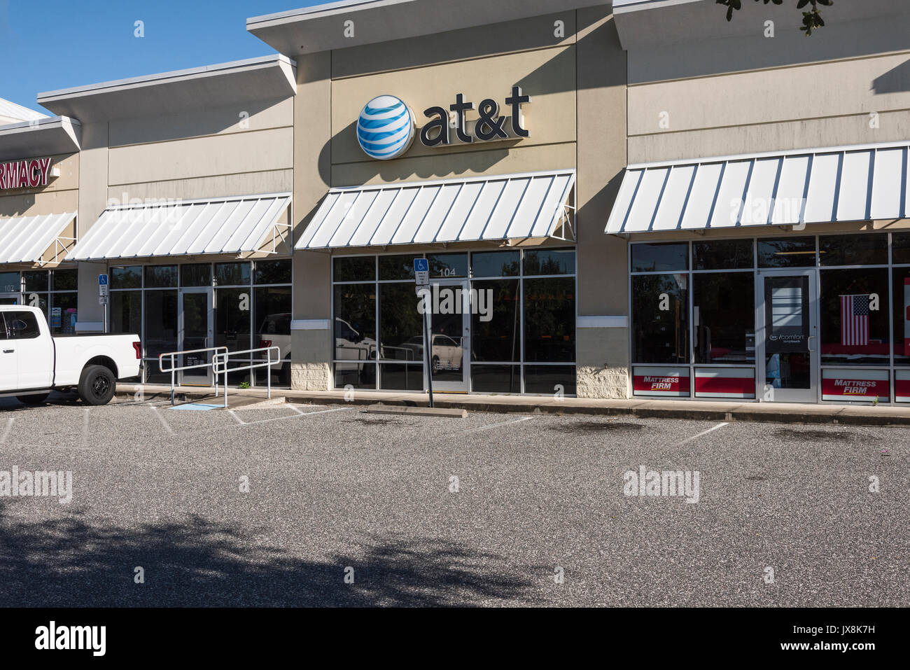 At&t store store hires stock photography and images Alamy