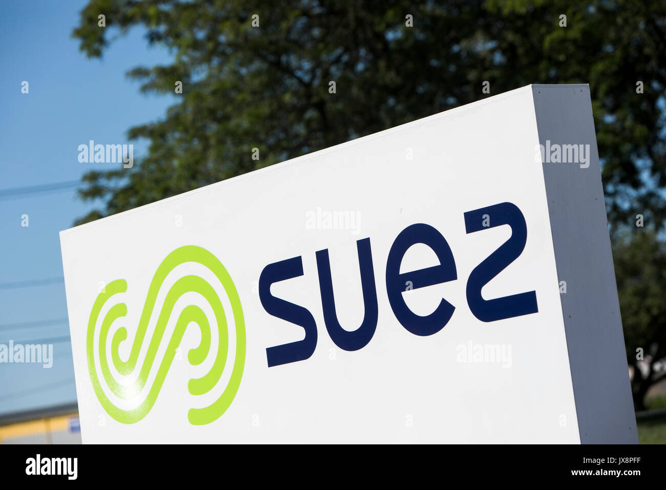 A logo sign outside of a facility occupied by SUEZ Water Resources Inc., in Harrisburg, Pennsylvania on July 30, 2017. Stock Photo
