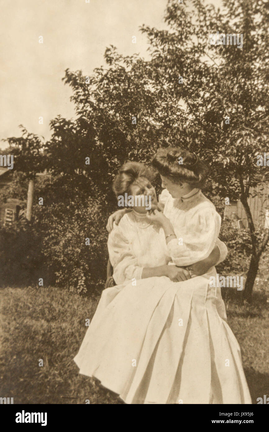 Women  having fun. Minnesota 1907 1908 Stock Photo