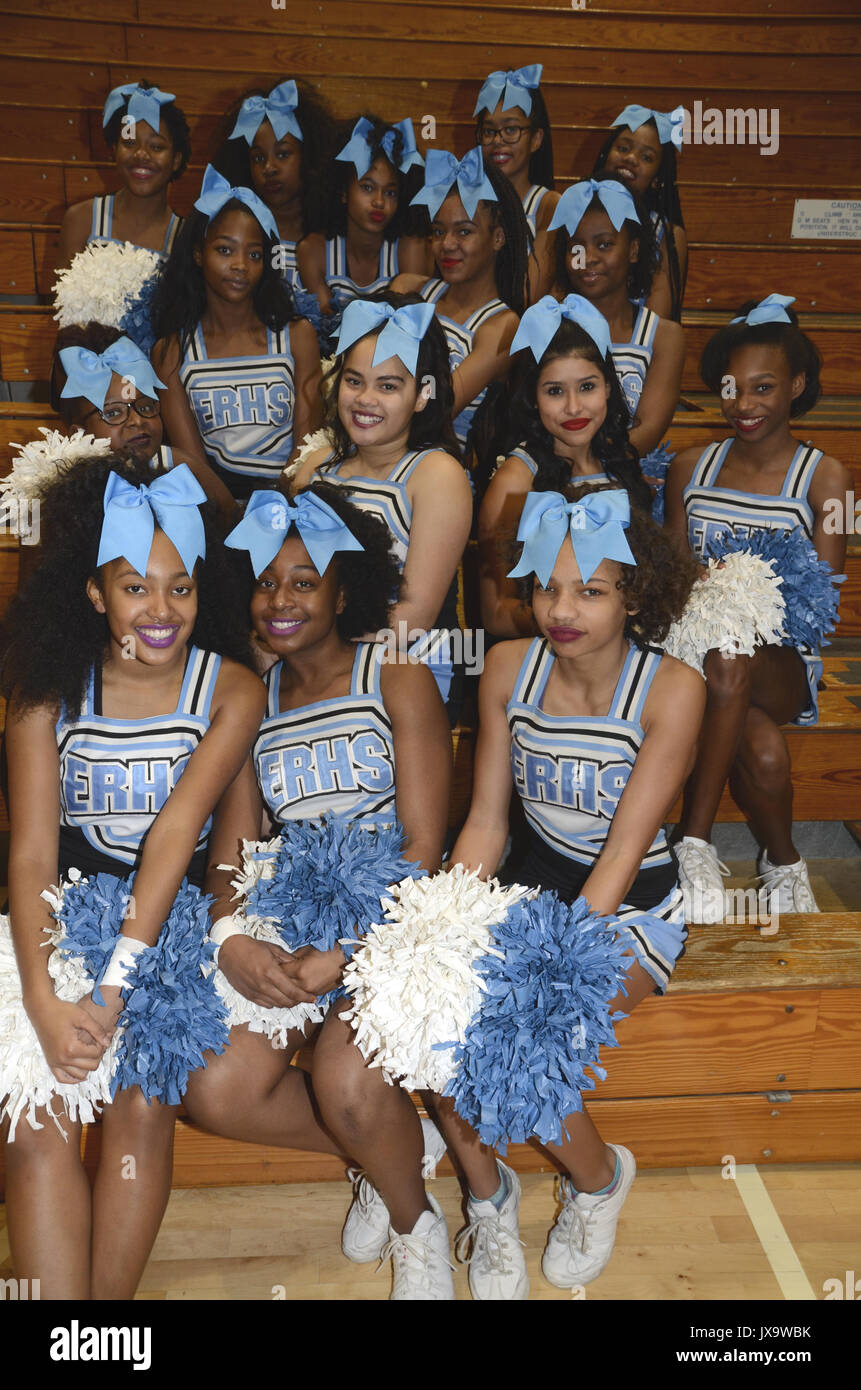 cheerleaders pose for a picture Stock Photo