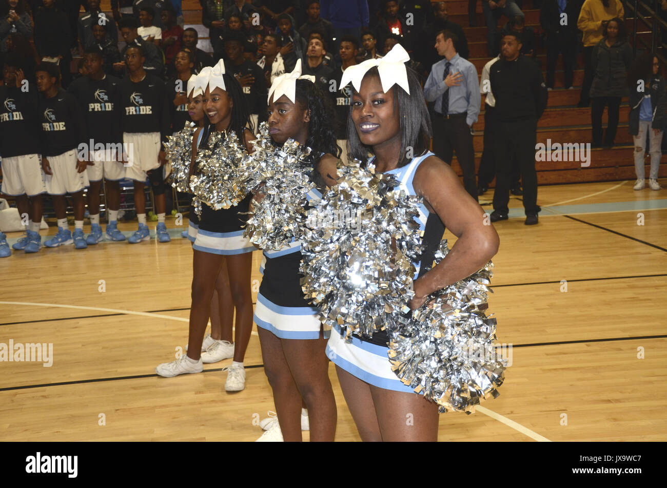 high school cheerleaders Stock Photo Alamy