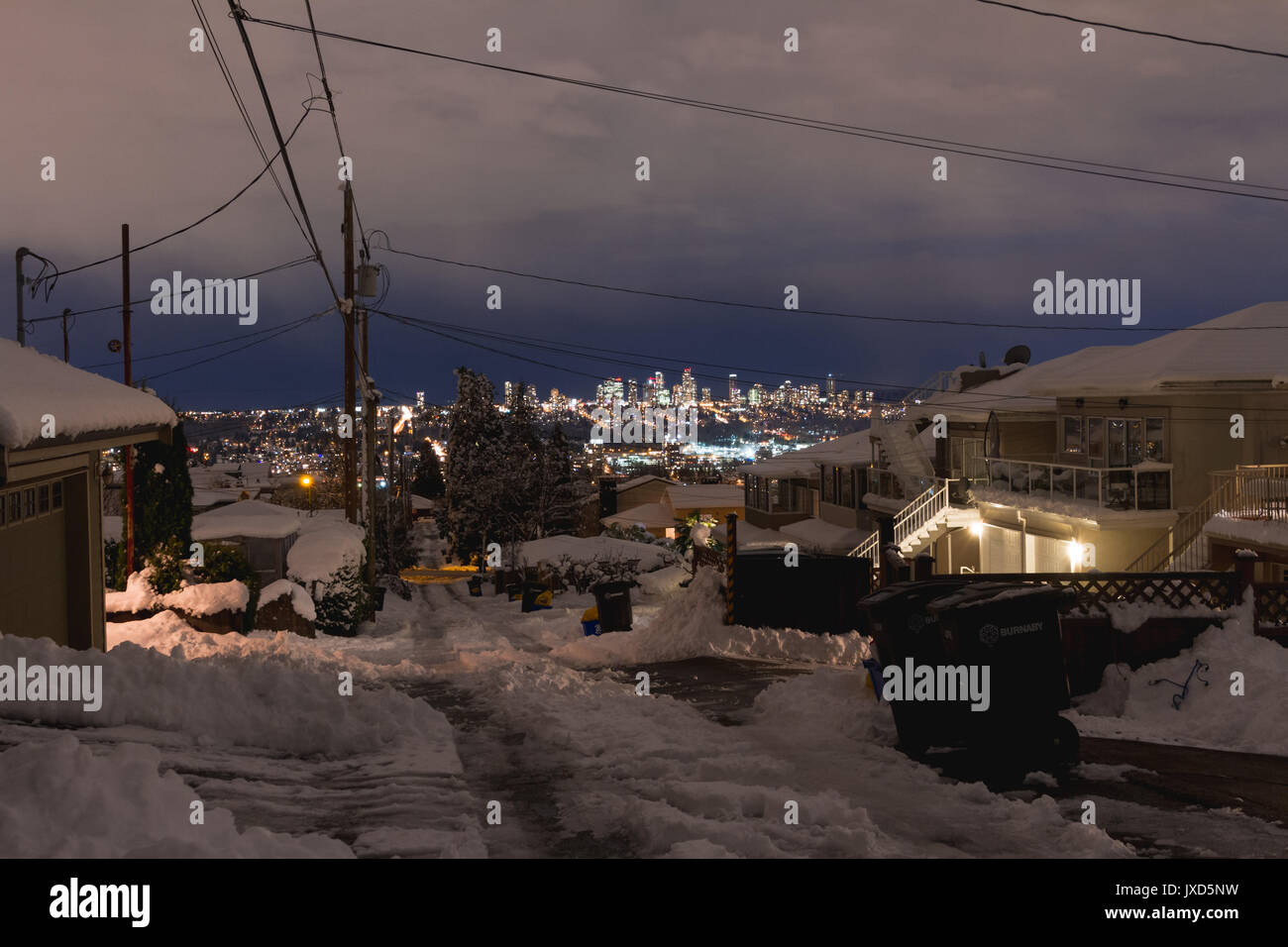 Nightlife atmosphere of Vancouver downtown at night Stock Photo Alamy