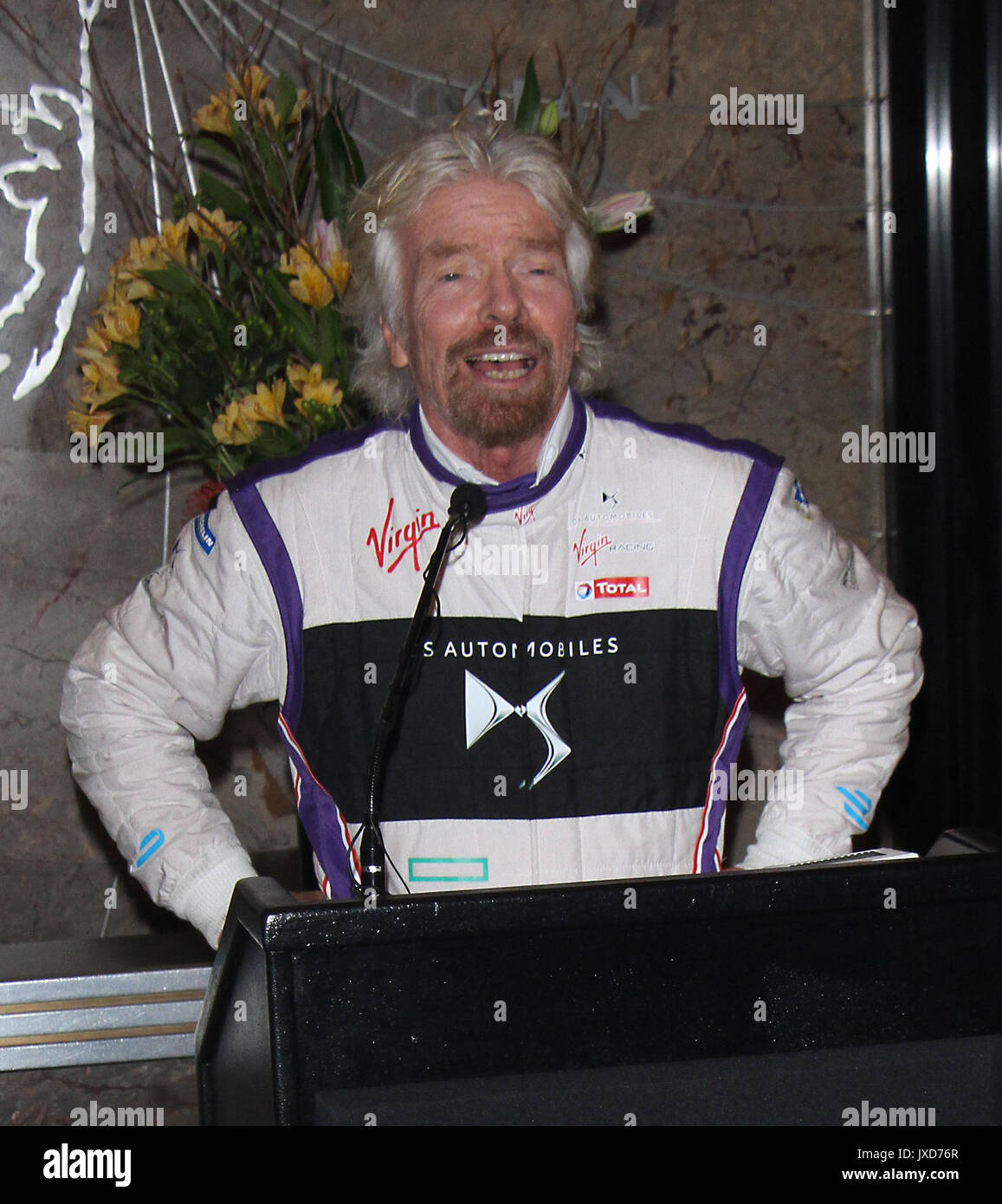 Sir Richard Branson lights the Empire State Building in colors of DS ...