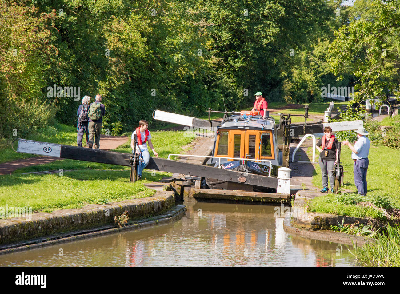 Boating on the Worcester and Birmingham canal near Tardebigge, Worcestershire, England, UK Stock Photo