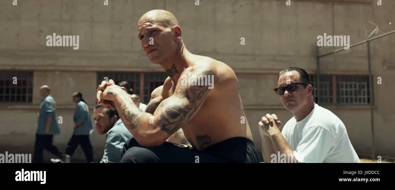 SHOT CALLER, from left Jon Bernthal, Jeffrey Donovan, 2017. © Saban