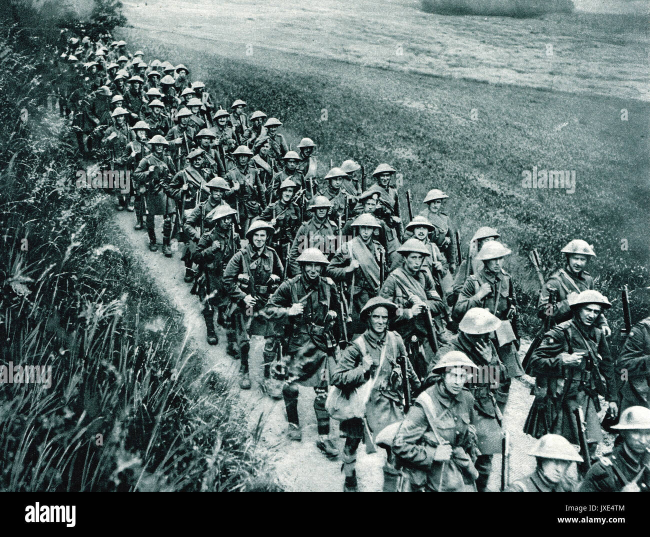 London Scottish marching to the Somme, WW1 Stock Photo