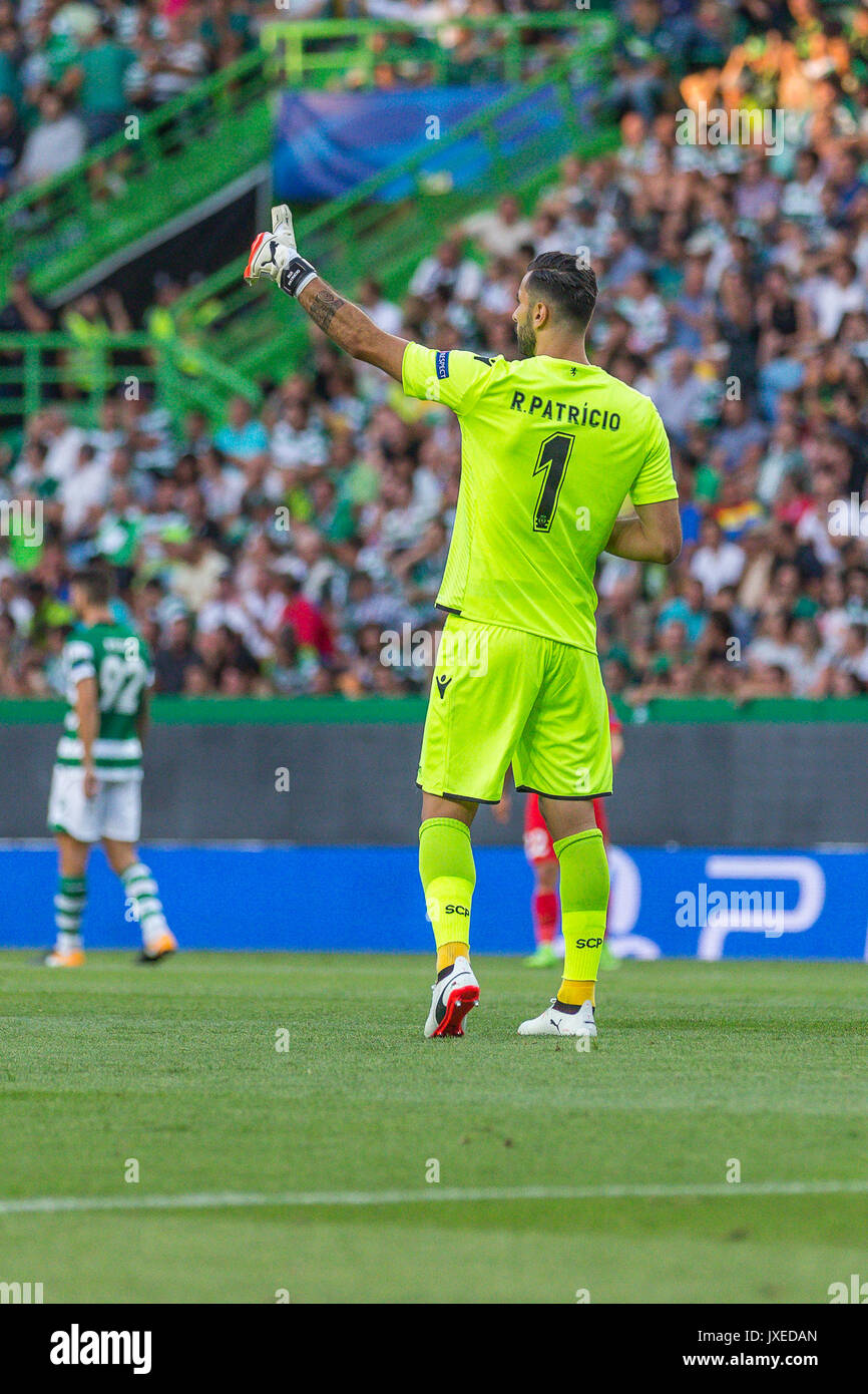 Lisbon, Portugal. 15th Aug, 2017. Sportings goalkeeper from Portugal Rui Patricio (1) in action during the game Sporting CP v FC Steaua Bucuresti Credit: Alexandre Sousa/Alamy Live News Stock Photo