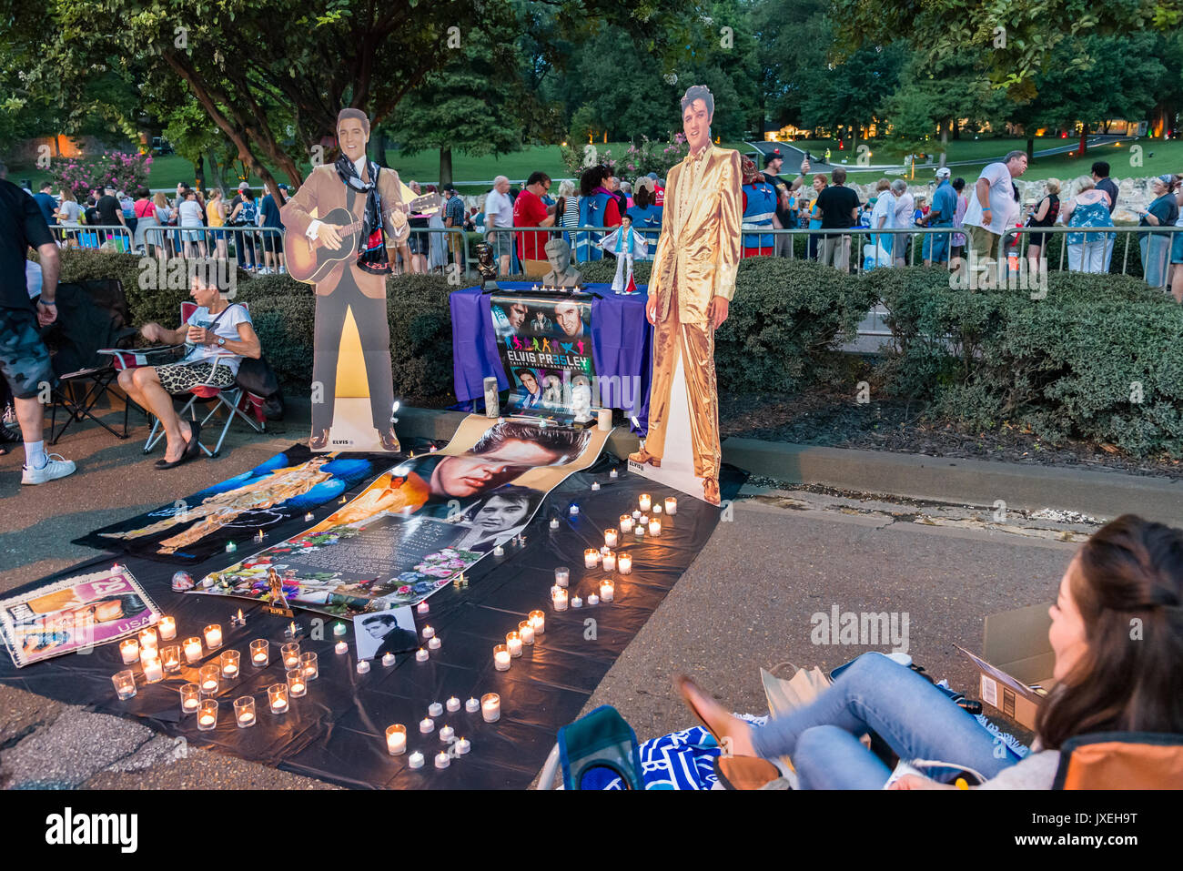 Memphis, Tennessee, USA, 15th August 2017. Elvis Week. Candlelight