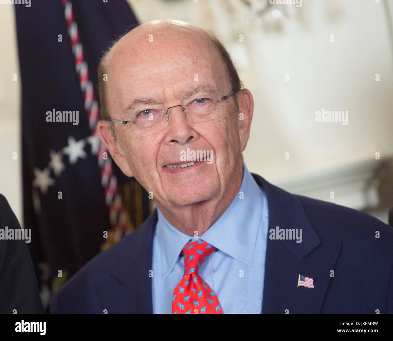 Wilbur. Уилбур Росс. Министр торговли США. Уилбур. Уилбур Смит фото.