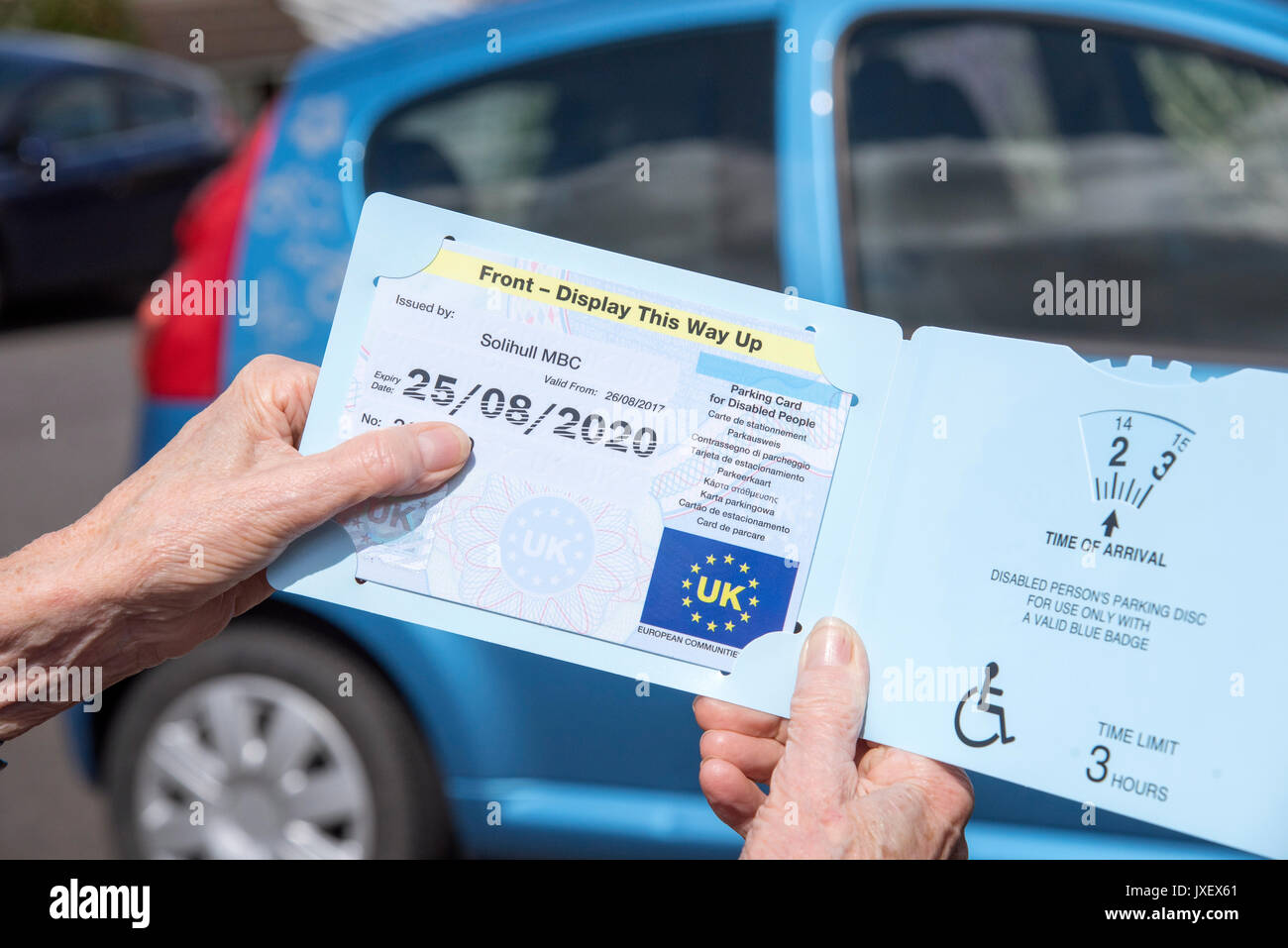 Blue badge holder parking hires stock photography and images Alamy