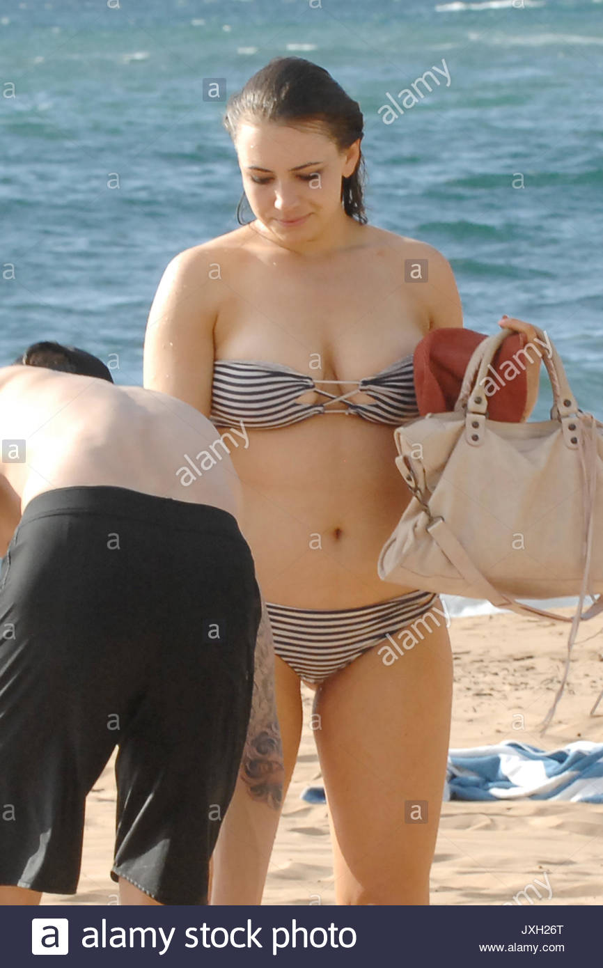 Chubby land boobs Sophie simmons bikini pictures