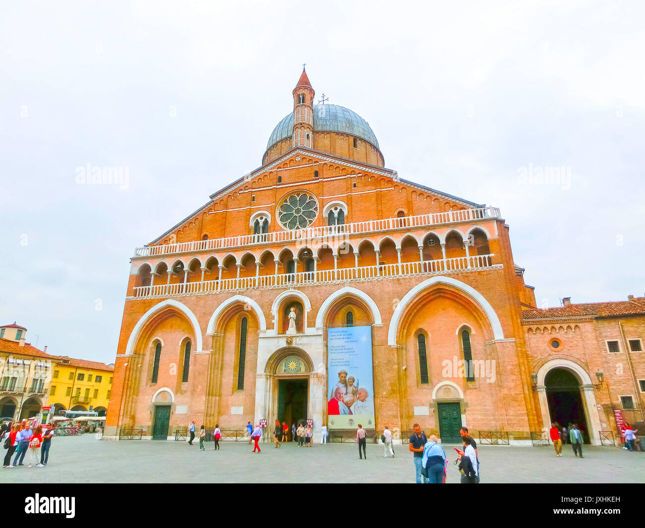 Basilica of santo antonio hi-res stock photography and images - Alamy
