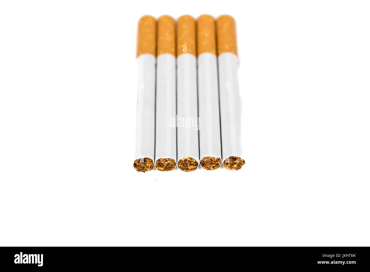 mouth tastes like cigarettes but i don t smoke What Happens to Your Body, When You Take a Puff of a Cigarette?