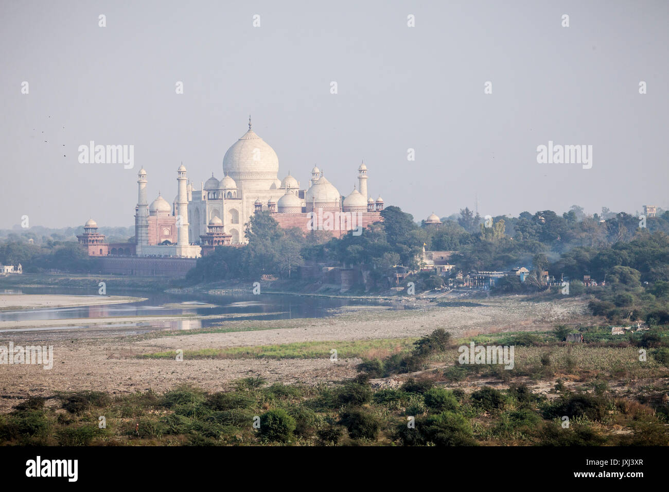 平山郁夫、Tha Taj Mahal Seen from Agra 平山郁夫、Tha Taj Mahal Seen from Agra Taj mahal seen from