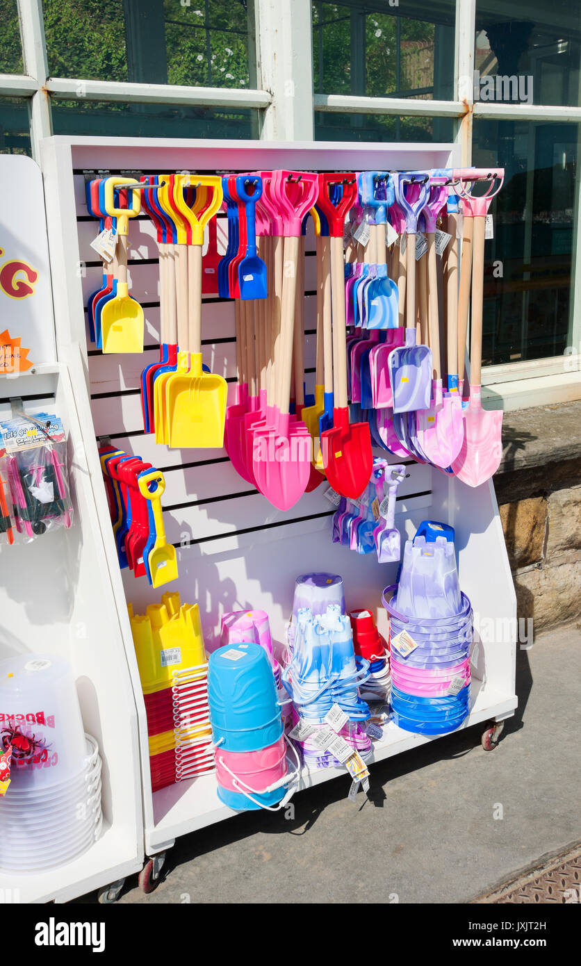 Bucket buckets spade spades hires stock photography and images Alamy