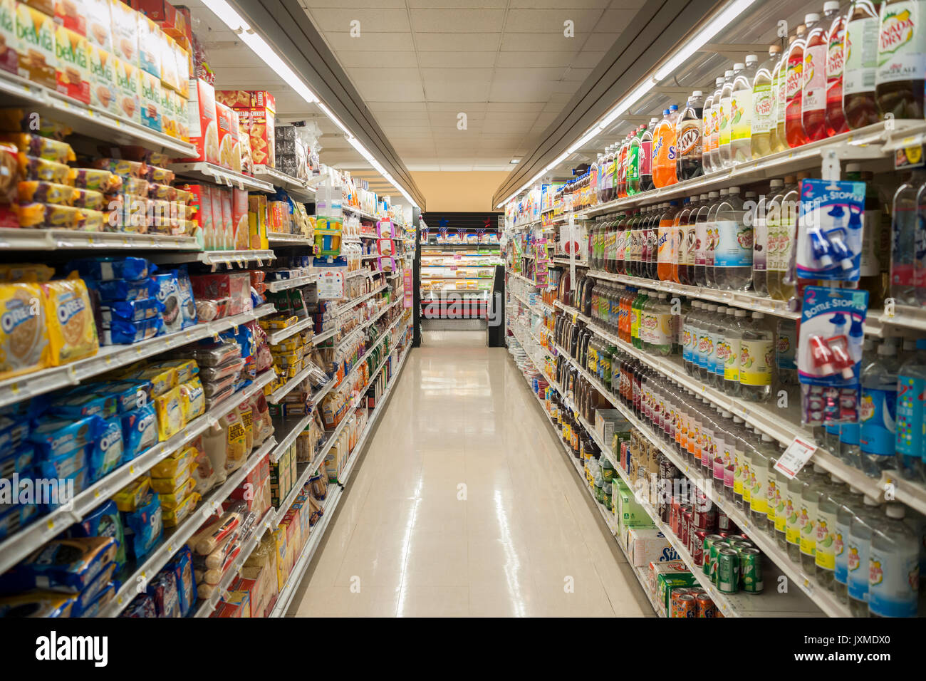 Empty supermarket shelves usa hires stock photography and images Alamy