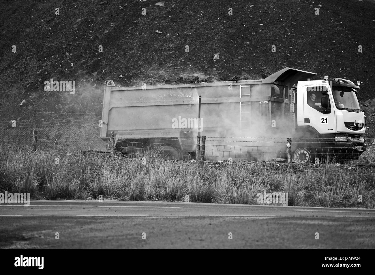 Loaded lorry passing through the vehicle washer prior to leaving the Ffos Y Fran site for the Cwmbargoed Site. Stock Photo