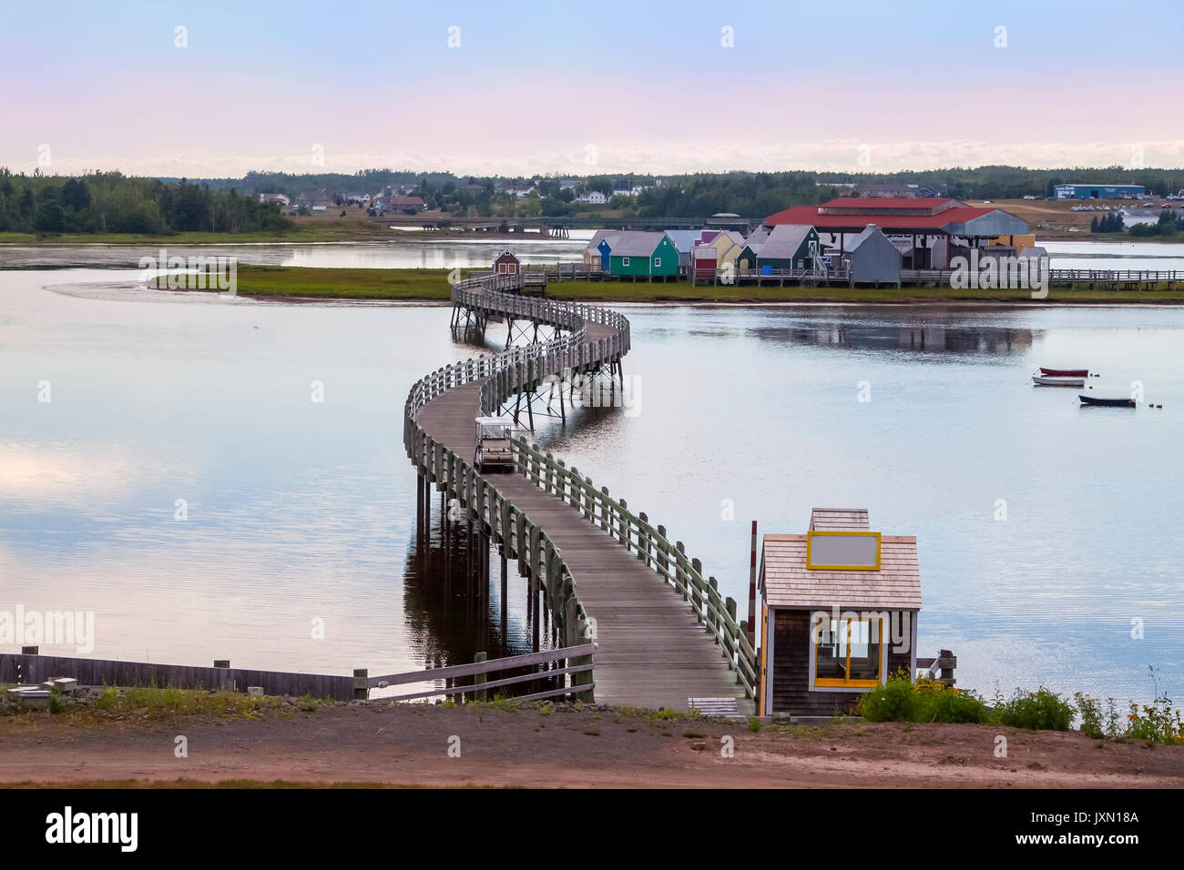 Pays de la Saguoine, a fishing village on an island with accessible