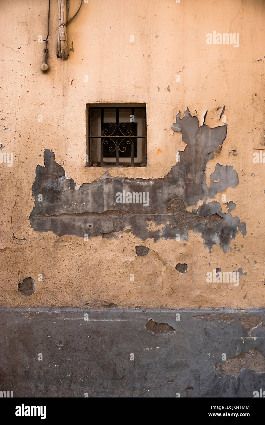 Little window and chipped wall, Granada, Andalusia, Spain Stock Photo ...