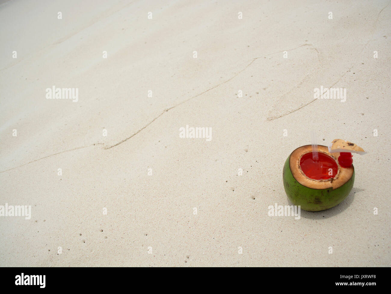 Cocktail tropical scene in hi-res stock photography and images - Alamy
