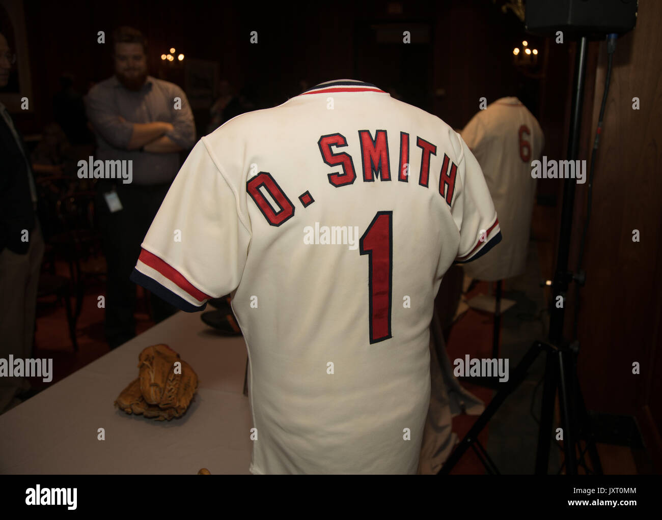 ozzie smith baseball jersey
