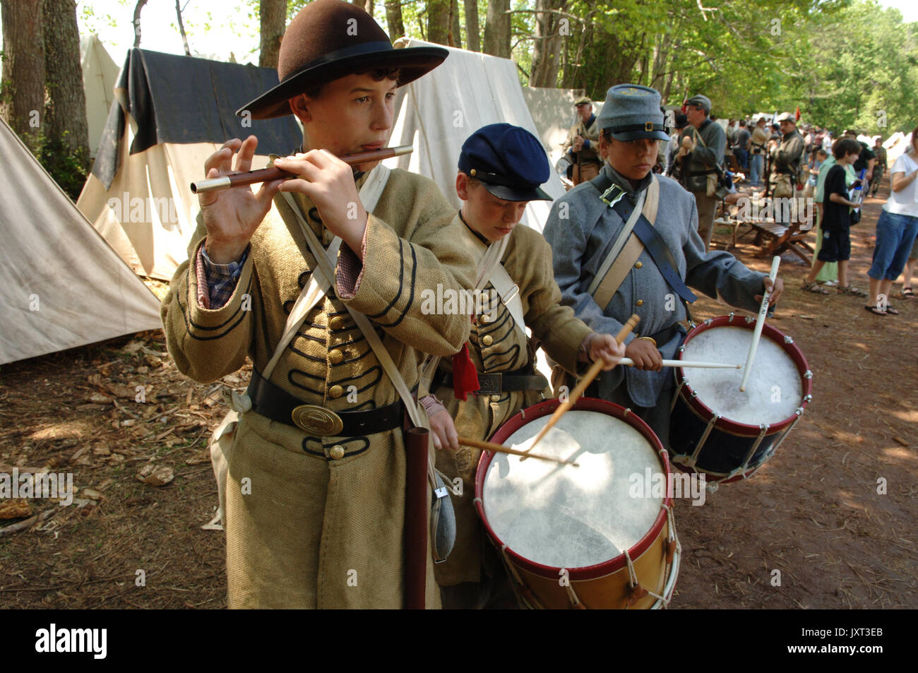 Resaca, GA, USA. 23rd Apr, 2006. Young musicians on fife and drums create authentic atmosphere to the camp sites where hundreds of Civil War reenactors are camped for the weekend battle of Resaca, Ga Credit: Robin Rayne Nelson/ZUMA Wire/Alamy Live News Stock Photo