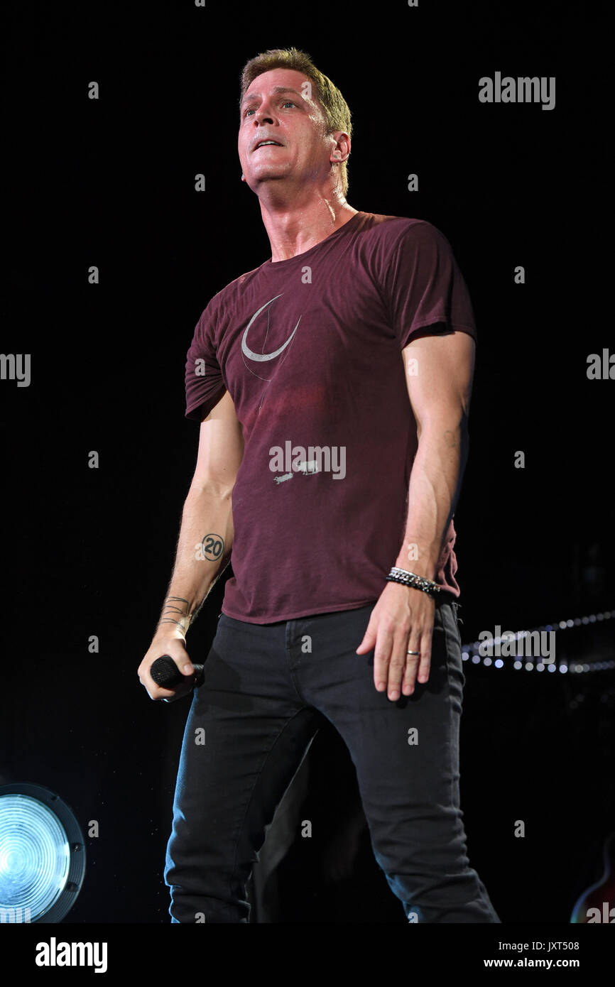 Matchbox 20 hires stock photography and images Alamy