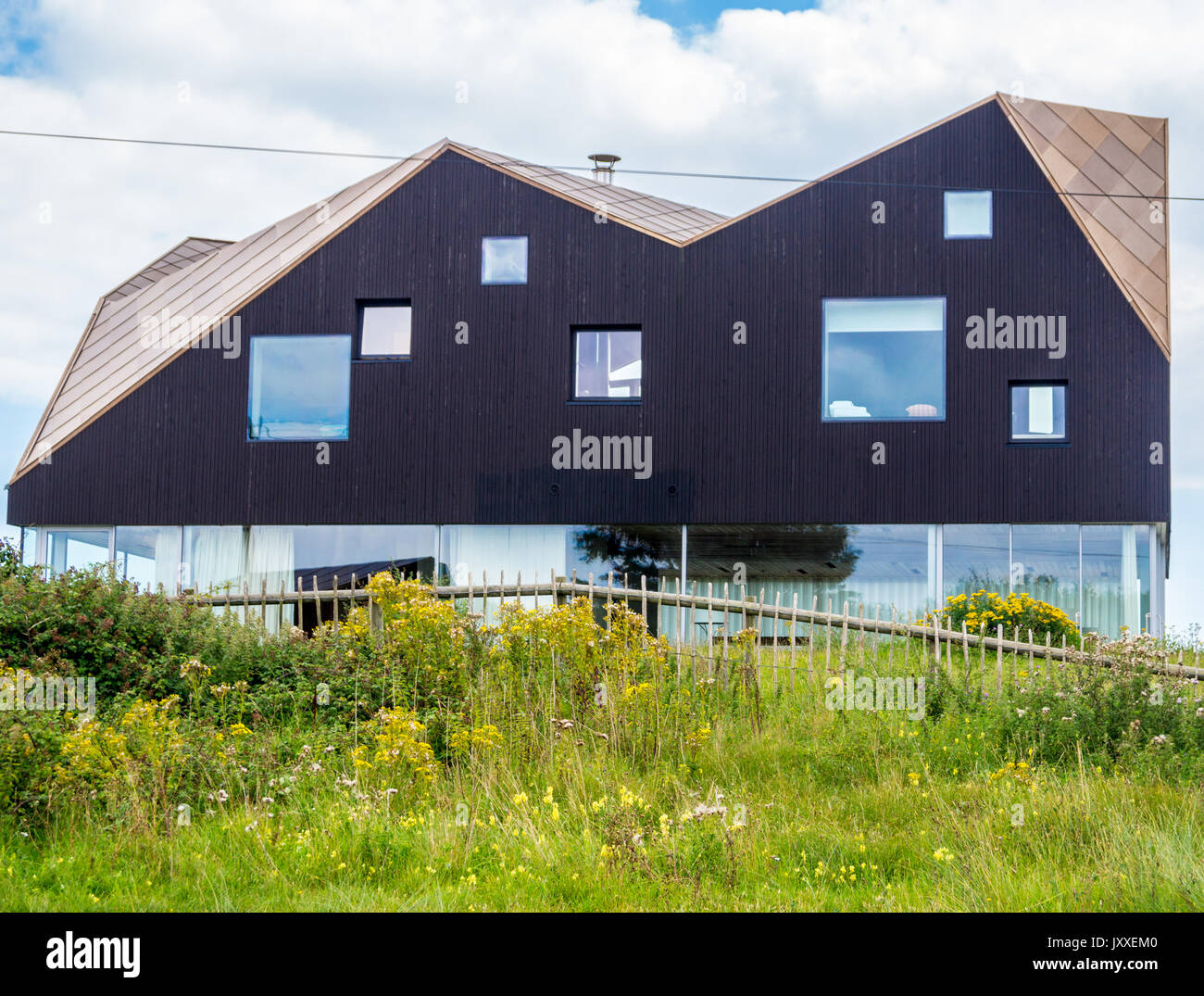 'Dune House' by Jarmund/Vigsnæs Architects,   Scandinavian hi-tech architectural style, Thorpeness, Suffolk, England Stock Photo