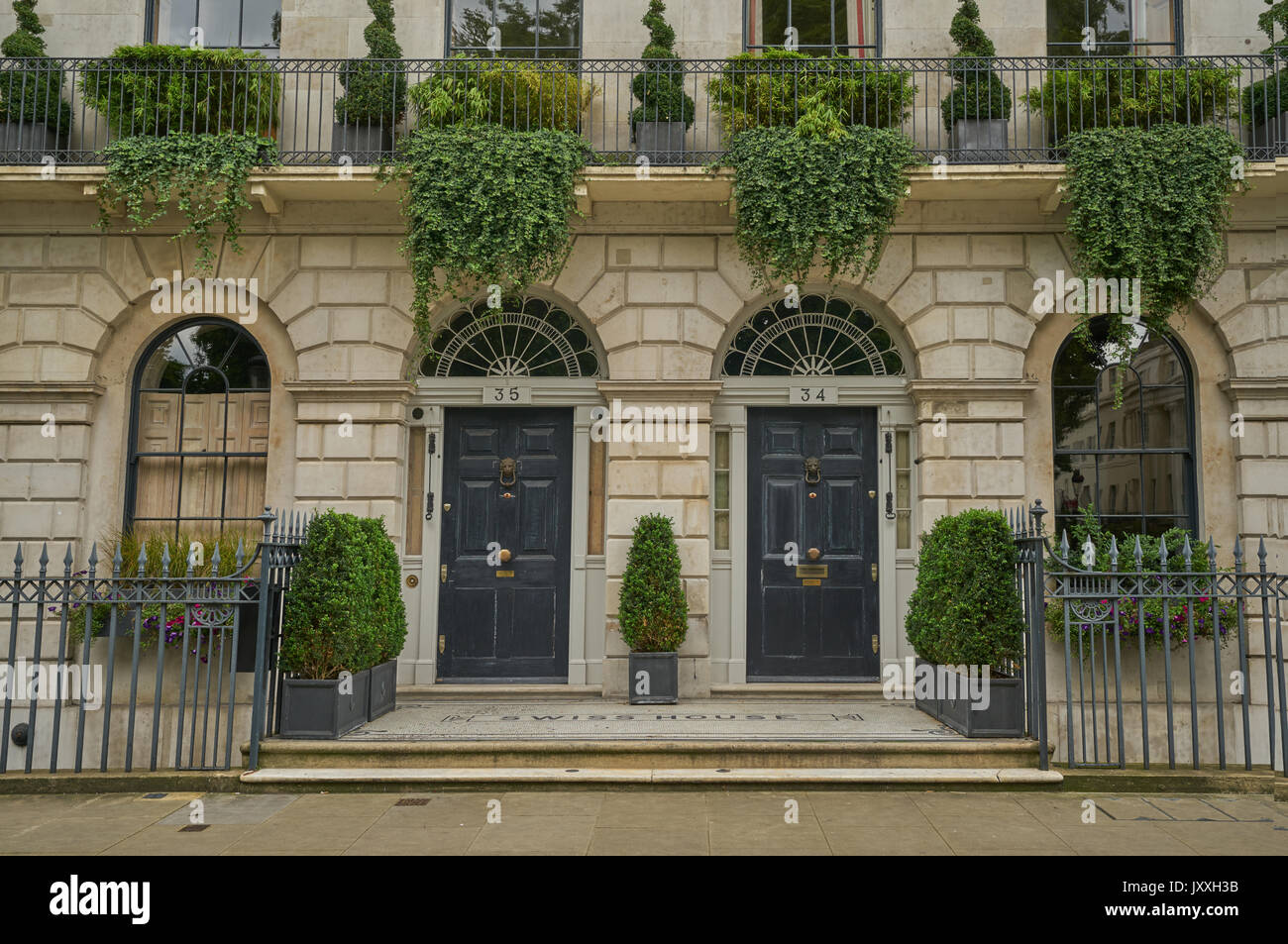 fitzroy square london Stock Photo Alamy