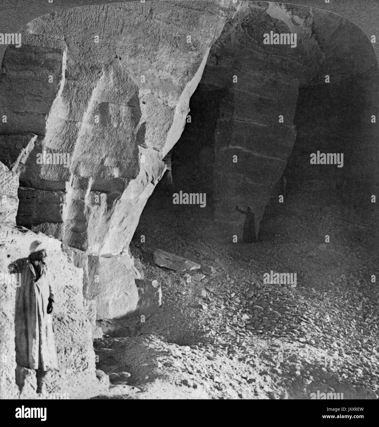 Kammern im Steinbruch von Masarra, Ägypten 1905. Quarry chambers of Masarra, Egypt 1905. Stock Photo