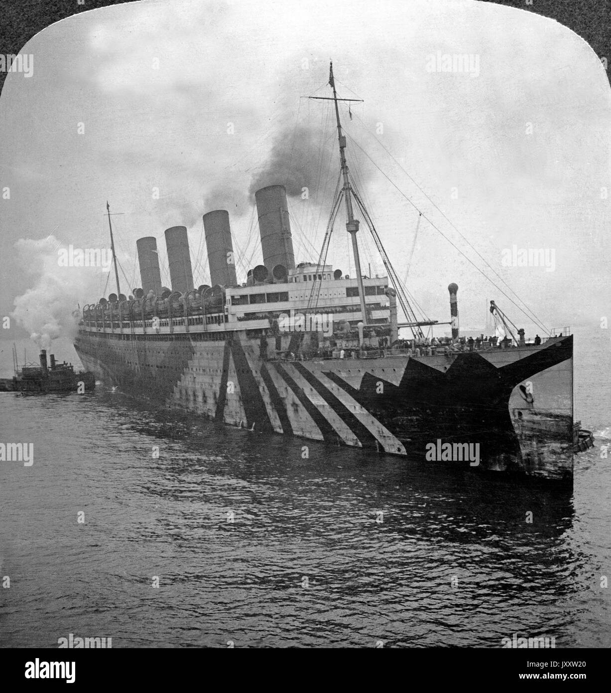 Farbige Truppenteile kehren von Frankreich heim auf der S.S. 'Aquitania', New York, USA 1918. Coloured troops returning from France on S.S. 'Aquitania', New York, 1918. Stock Photo