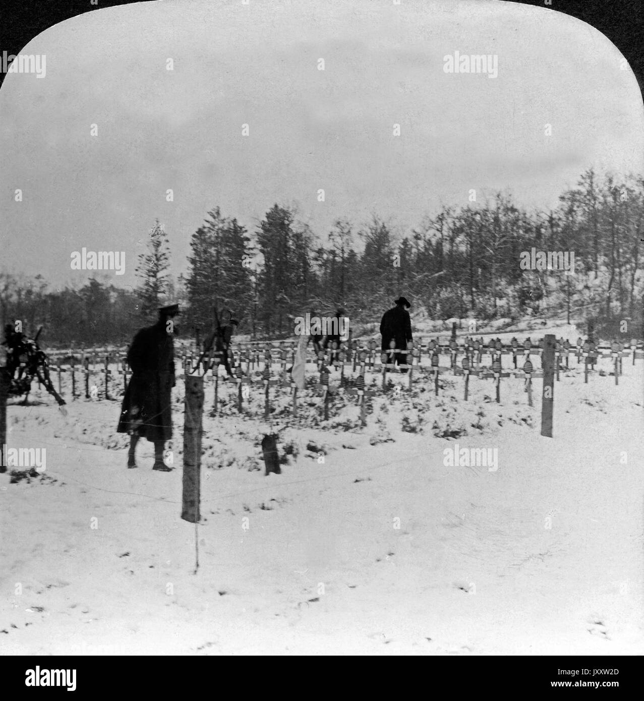 Gräber beim Wald von Belleau gefallener US Marines, Frankreich, 1918. Graves of U.S. Marines killed at Belleau Wood, France 1918. Stock Photo
