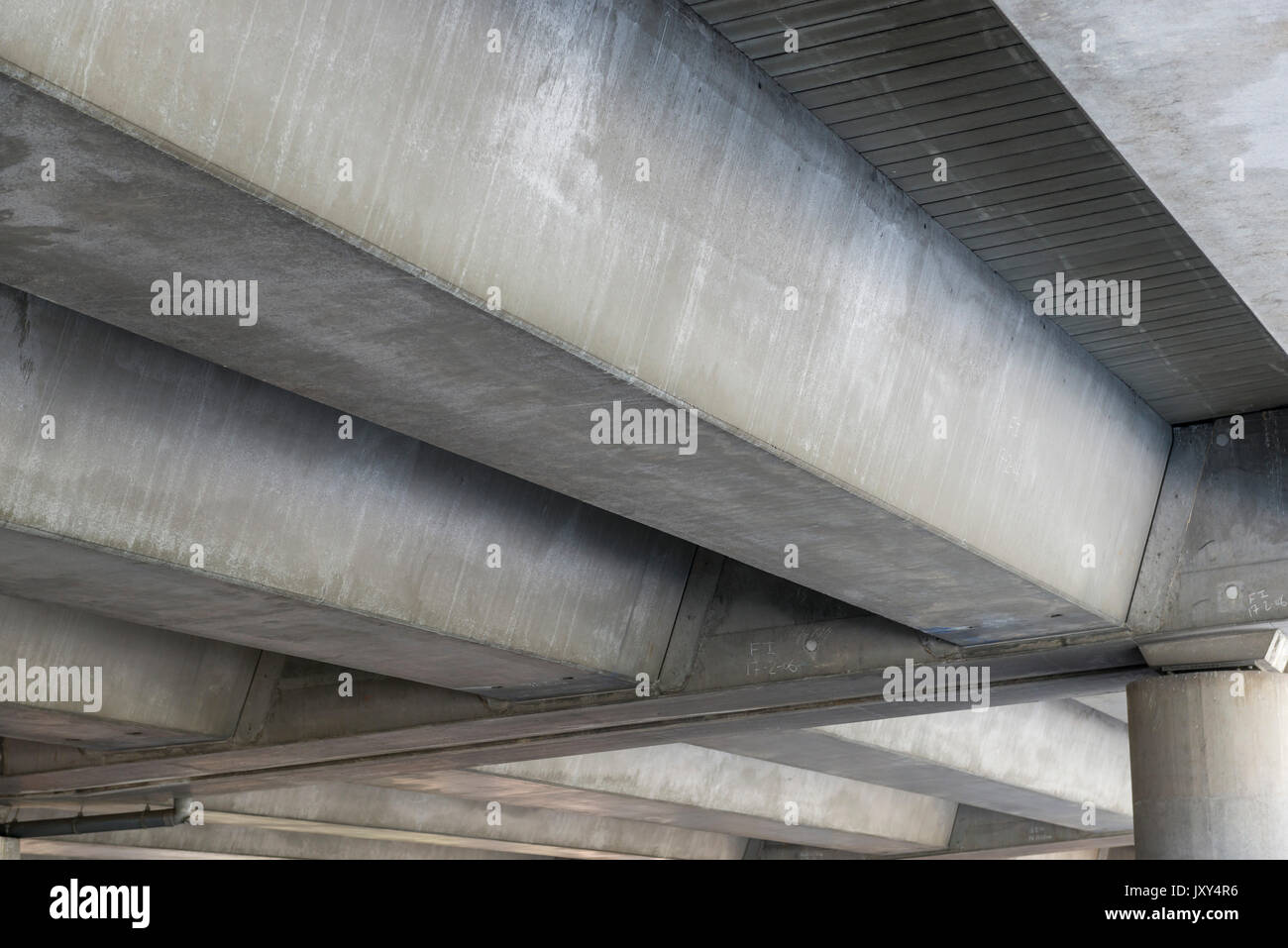 Bridge bottom view pillars hi-res stock photography and images - Alamy