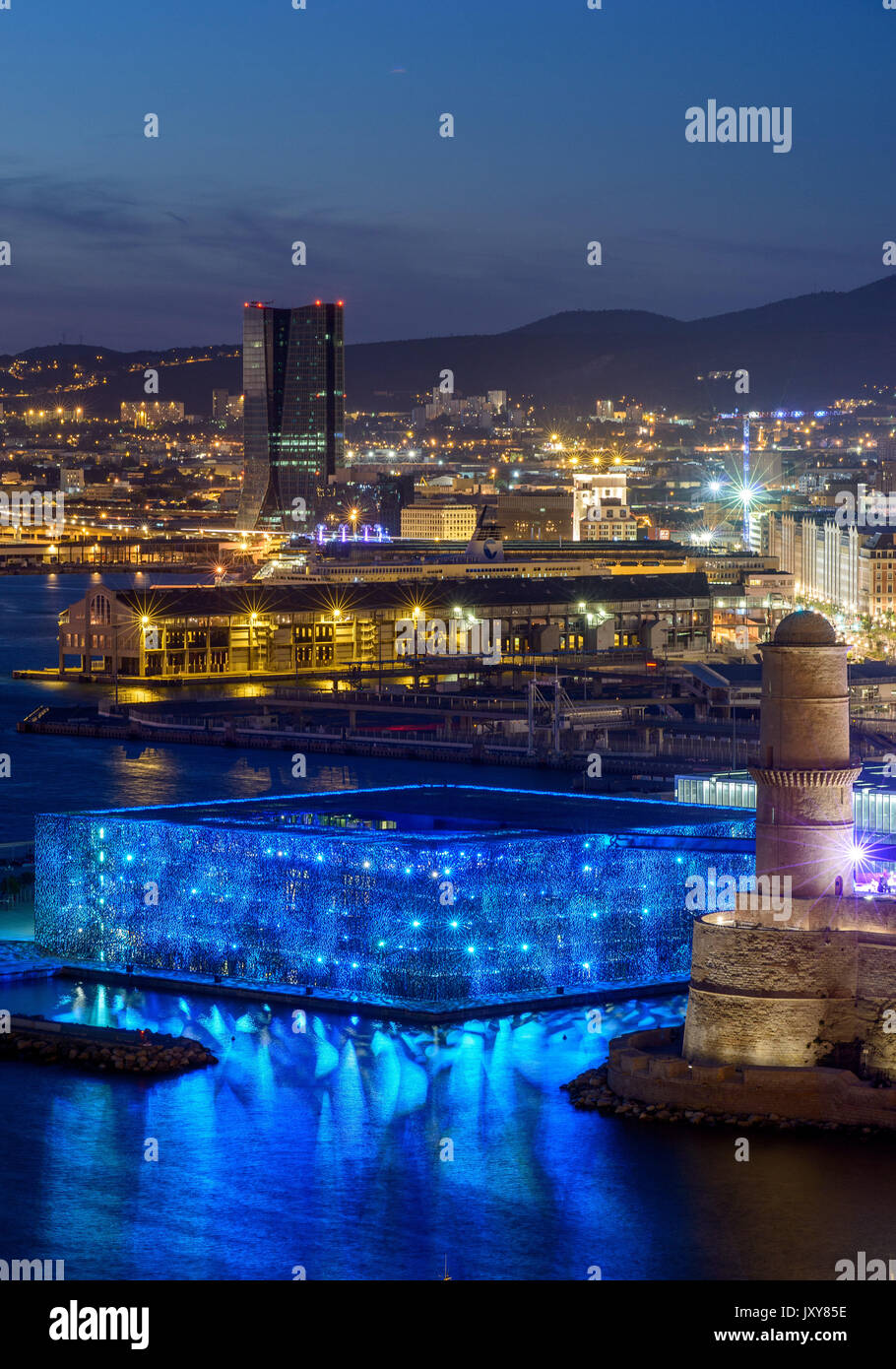 Marseille (south-eastern France): the harbour at night. The MUCEM museum in Marseille (Museum of European and Mediterranean Civilisations) and Fort Sa Stock Photo