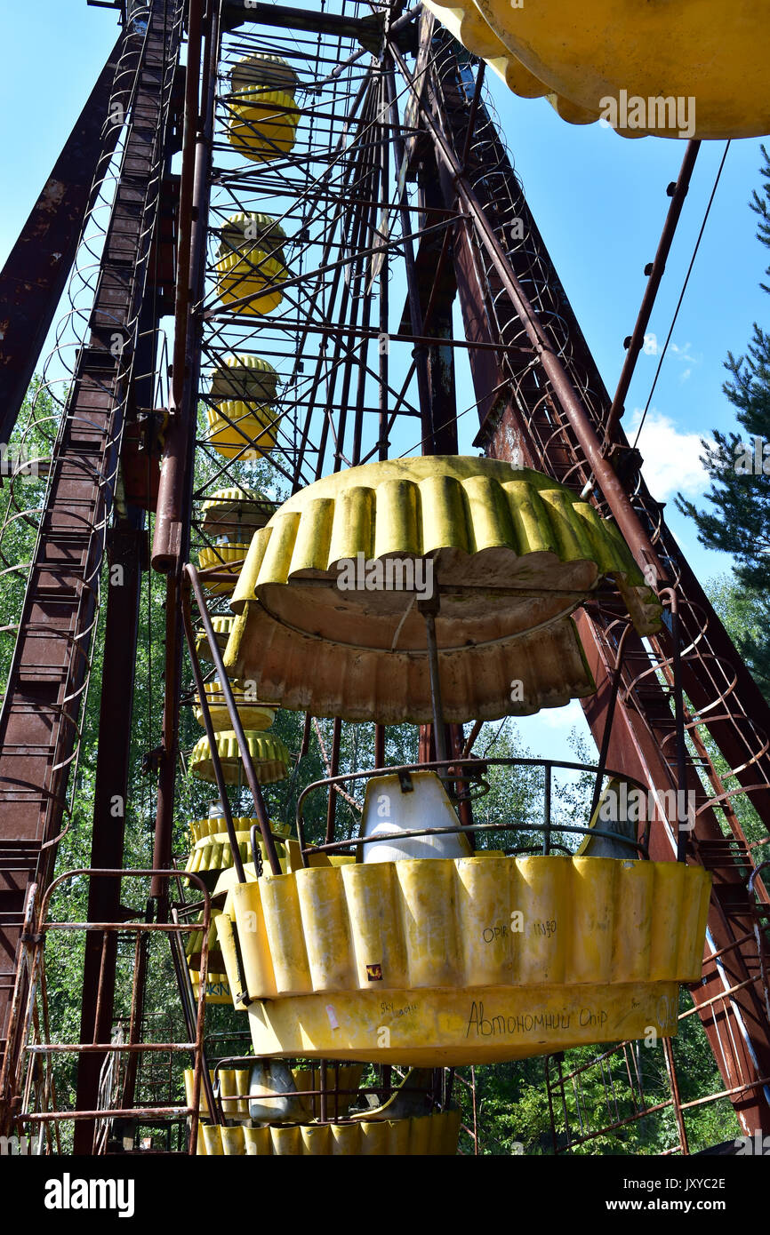 Abandoned Fun fair amusement park Chernobyl exclusion zone Stock Photo ...