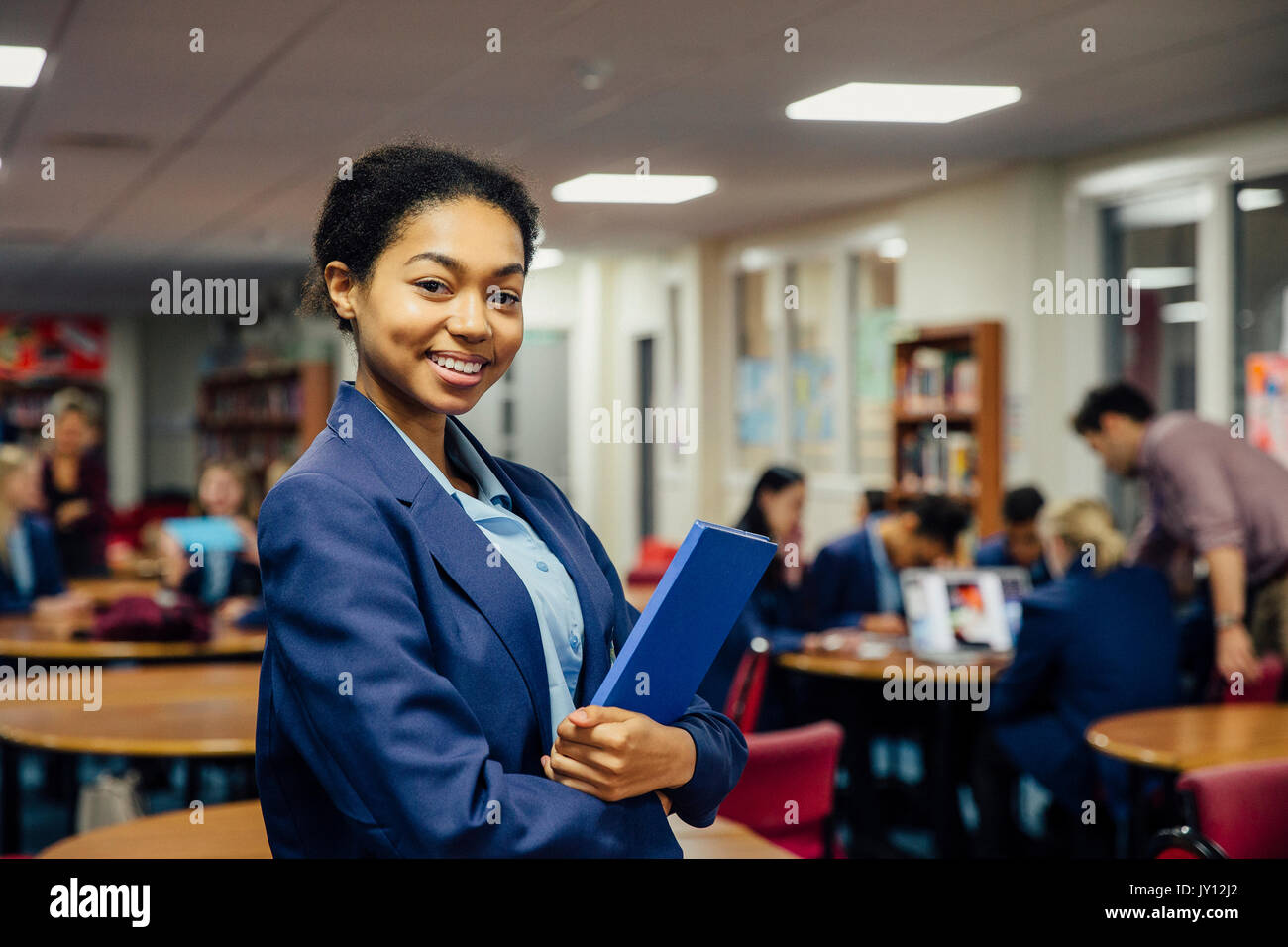 School students wearing uniform hi-res stock photography and images - Alamy