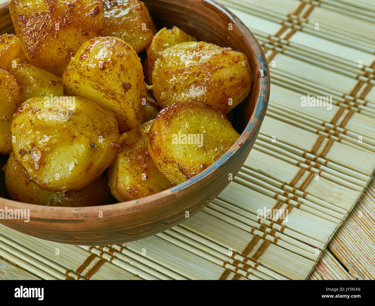 Smoked Paprika Roasted Potatoes, close up meal English Style Roasted Potatoes Stock Photo Alamy