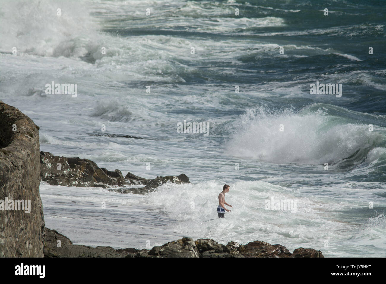 Porthleven, Cornwall, UK. 18th August 2017. UK Weather. With hurricane