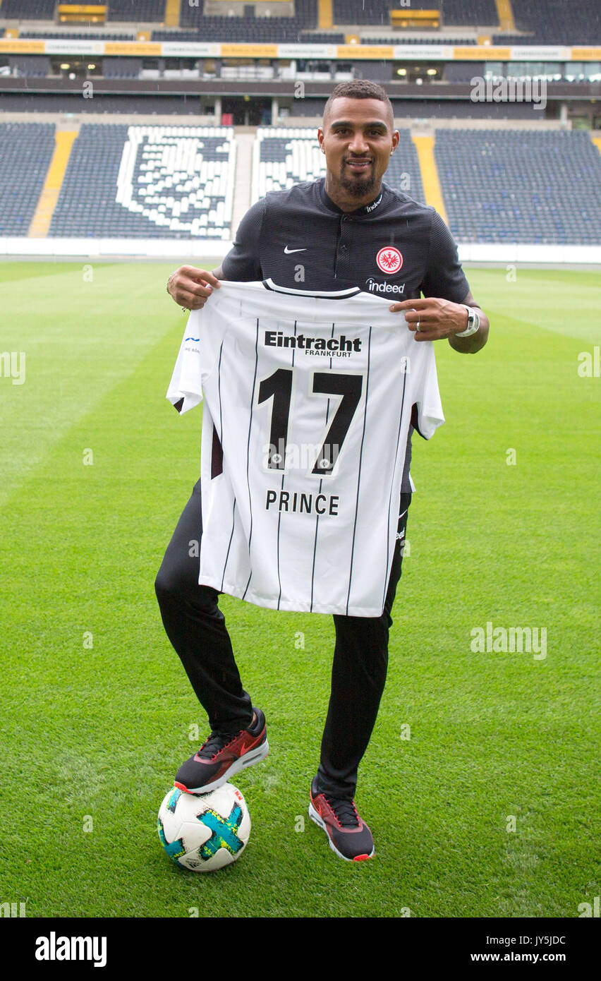 The soccer player Kevin Prince Boateng stands in the Commerzbank Arena with his new soccer shirt after a press conference of the Bundesliga soccer club Eintracht Frankfurt where he was presented as a ...