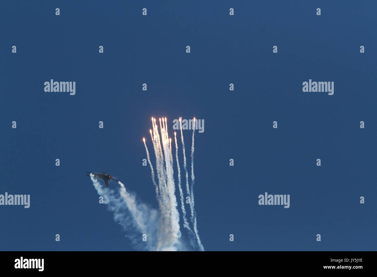 Eastbourne, UK. 18th Aug, 2017. Eastbourne International Airshow takes