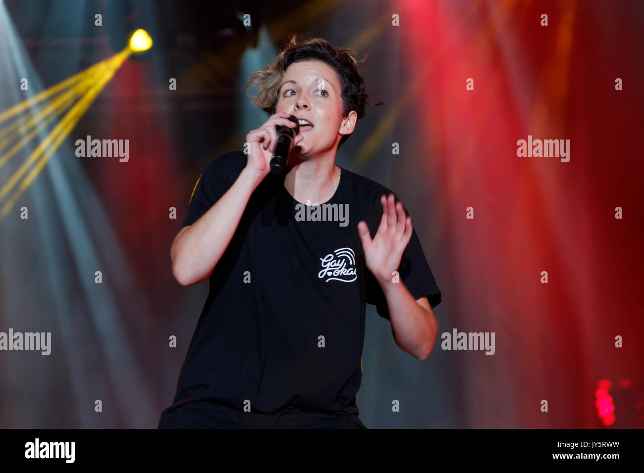 Canadian Singer A Canadian singer songwriter hi-res stock photography and images - Alamy