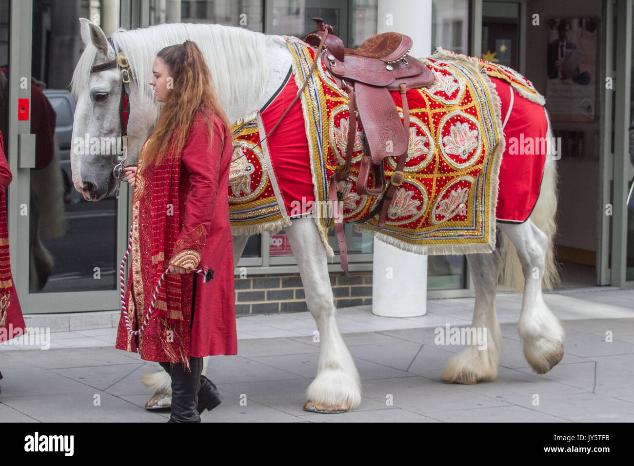 London Uk 19th Aug 2017 A Horse Walking In Waterloo With A