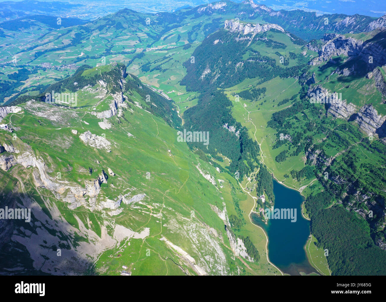 Luftbild Seealpsee und Ebenalp *** Local Caption *** Seealpsee, Appenzell, Alps, Mountain, Switzerland, Aerial View, aerial photography, from above, a Stock Photo